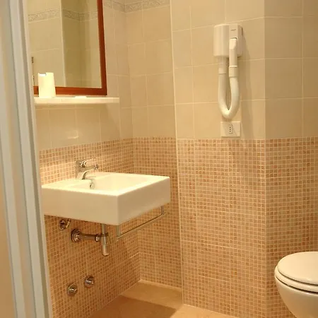 D'annunzio 2* קאטוליקה