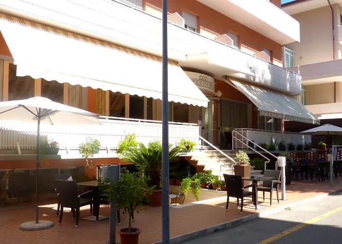 D'annunzio 2* Cattolica